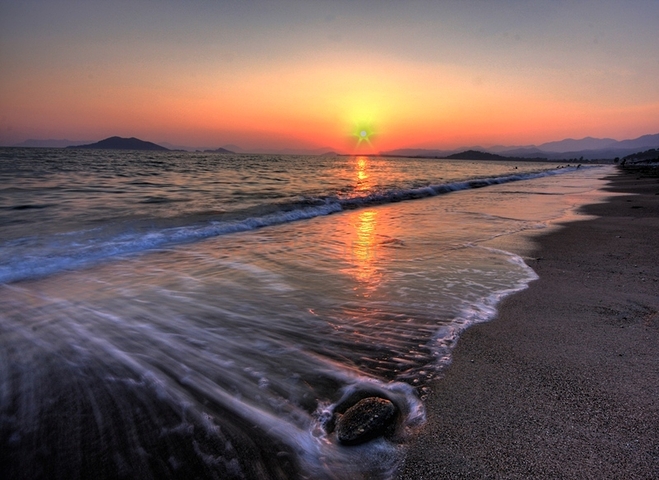 شقق في فتحية بمساحات مختلفة 