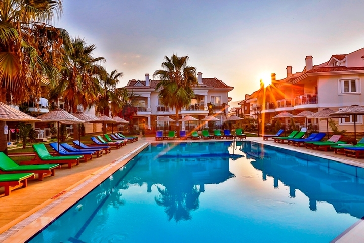 شقق في فتحية بمساحات مختلفة 