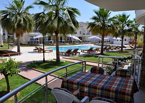 شقق في فتحية بمساحات مختلفة 