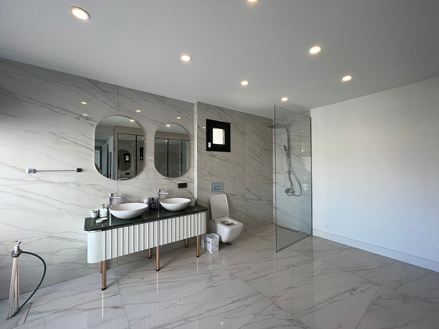 مشروع بوتيك من 8 فيلات مع مناظر خلابة للبحر والجبل في راوين جوندوجان