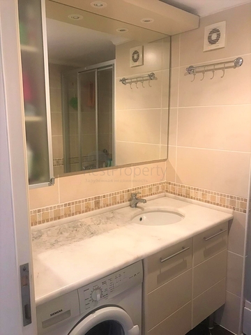 شقة 2 + 1 300 متر من البحر