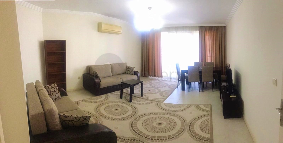 شقة 2 + 1 300 متر من البحر