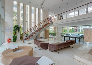 شقة 2 + 1 300 متر من البحر