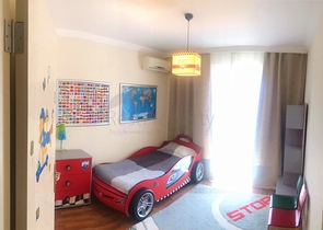 شقة 2 + 1 300 متر من البحر