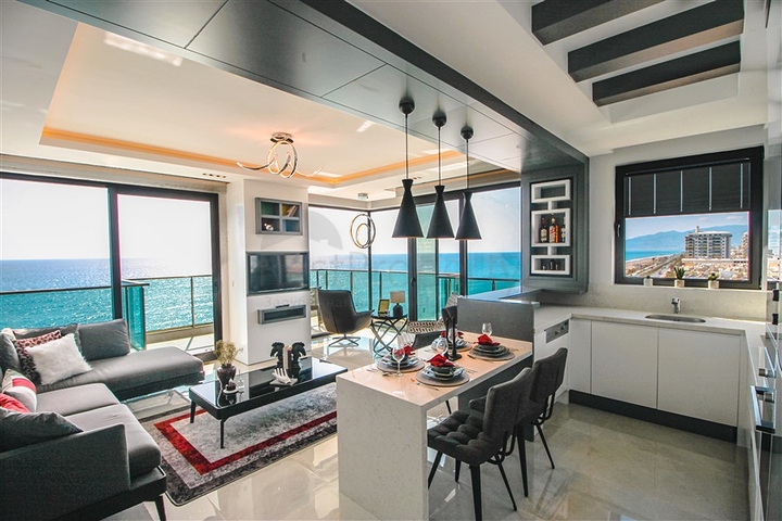 عرض شقة على السطر الأول من المجمع المتميز