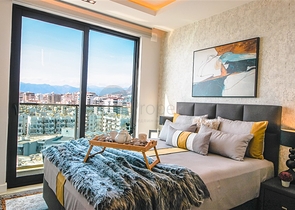 عرض شقة على السطر الأول من المجمع المتميز