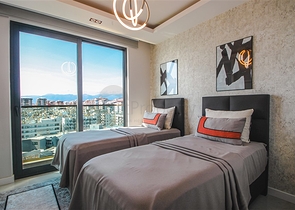 عرض شقة على السطر الأول من المجمع المتميز