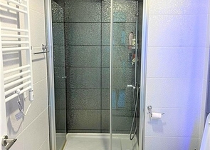 شقة بغرفة نوم واحدة في محمودلار