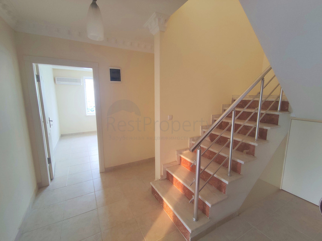 بنتهاوس من خمس غرف في محمودلار 