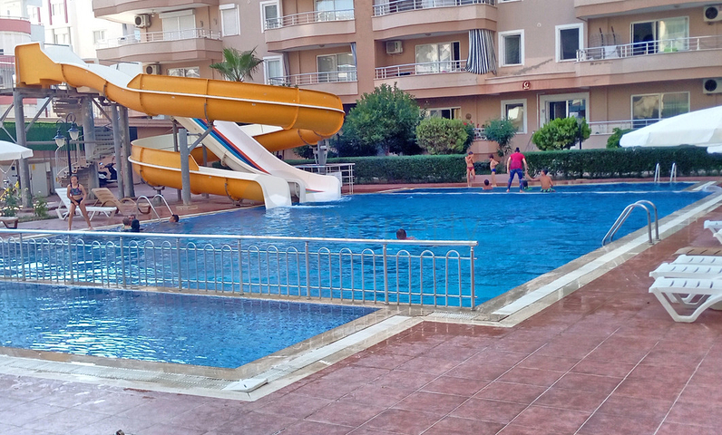 بنتهاوس من خمس غرف في محمودلار 