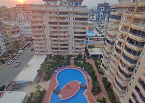 بنتهاوس من خمس غرف في محمودلار 