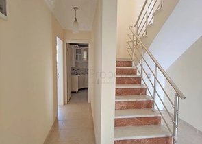 بنتهاوس من خمس غرف في محمودلار 