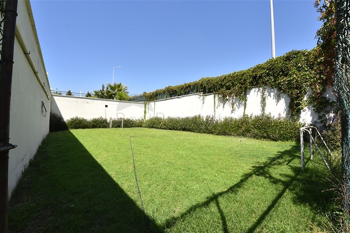 دوبلكس واسع 3+1 في منطقة توركلر