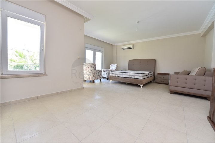 دوبلكس واسع 3+1 في منطقة توركلر