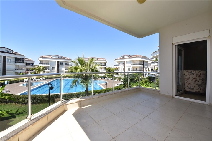 دوبلكس واسع 3+1 في منطقة توركلر