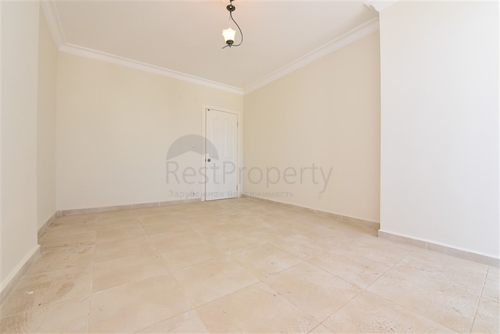 شقة 4+1 مع مطبخ منفصل في محمودلار