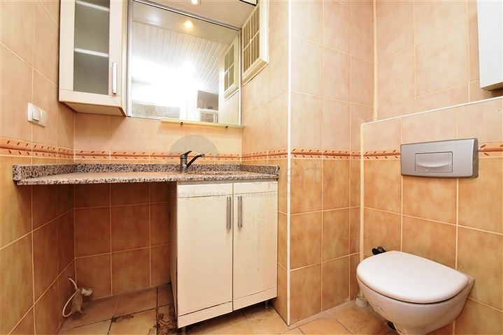 شقة 4+1 مع مطبخ منفصل في محمودلار