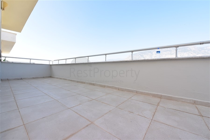 شقة 4+1 مع مطبخ منفصل في محمودلار