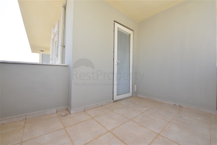 شقة 4+1 مع مطبخ منفصل في محمودلار