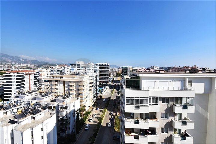 شقة 4+1 مع مطبخ منفصل في محمودلار