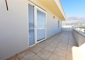 شقة 4+1 مع مطبخ منفصل في محمودلار