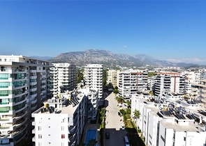 شقة 4+1 مع مطبخ منفصل في محمودلار