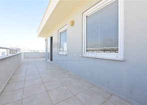 شقة 4+1 مع مطبخ منفصل في محمودلار