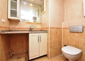 شقة 4+1 مع مطبخ منفصل في محمودلار