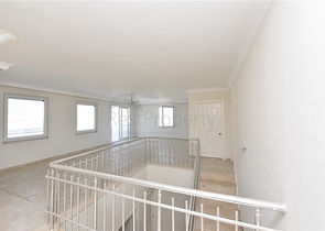 شقة 4+1 مع مطبخ منفصل في محمودلار