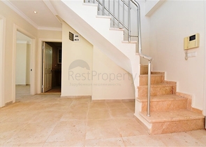 شقة 4+1 مع مطبخ منفصل في محمودلار