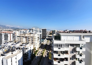 شقة 4+1 مع مطبخ منفصل في محمودلار