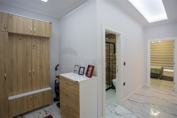 شقة مفروشة 2 + 1 من المالك في مجمع مرموق في منطقة أوبا