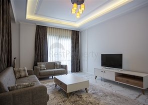 شقة مفروشة 2 + 1 من المالك في مجمع مرموق في منطقة أوبا