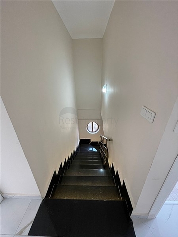 بنتهاوس من خمس غرف في أفسالار مطلة على البحر