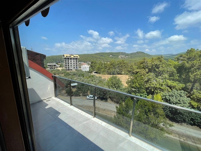 بنتهاوس من خمس غرف في أفسالار مطلة على البحر