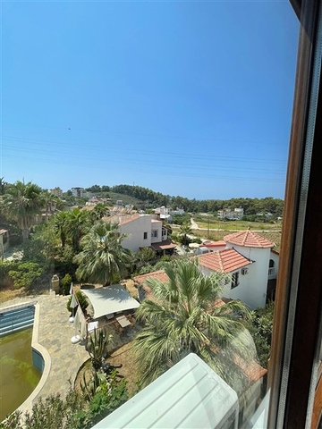 بنتهاوس من خمس غرف في أفسالار مطلة على البحر