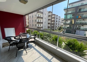 شقة 3+1 مع مطبخ منفصل في منطقة محمودلار