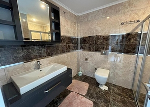 شقة 3+1 مع مطبخ منفصل في منطقة محمودلار