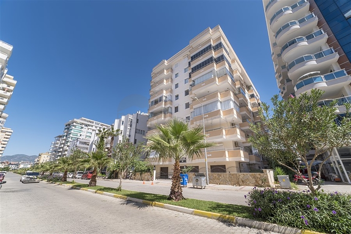 شقة 2+1 على بعد 300 متر من البحر في منطقة محمودلار