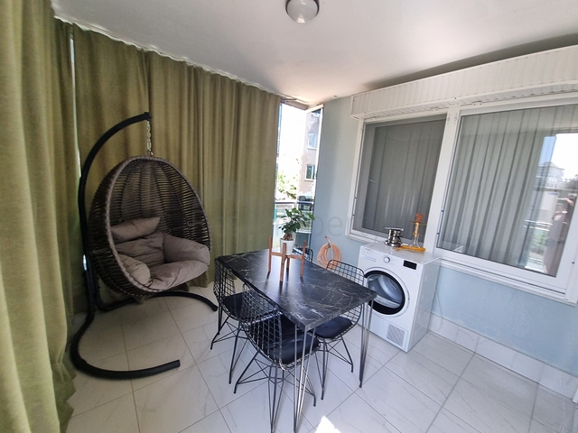 سعر منافس - شقة مؤثثة -طابق مرتفع - ضمن مجمع سكني في مهموتلار / الانيا 