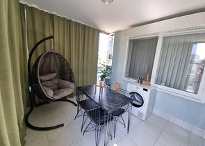 سعر منافس - شقة مؤثثة -طابق مرتفع - ضمن مجمع سكني في مهموتلار / الانيا 