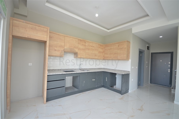 بنتهاوس واسع 3+1 مع إطلالات على البحر والجبل