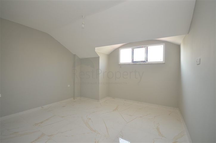 بنتهاوس واسع 3+1 مع إطلالات على البحر والجبل