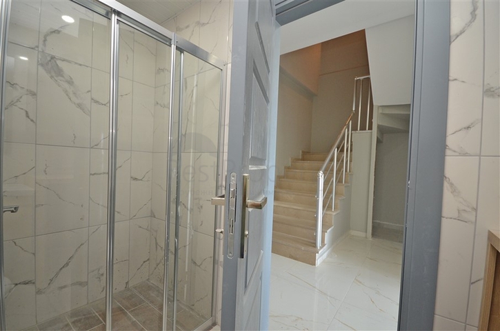 بنتهاوس واسع 3+1 مع إطلالات على البحر والجبل