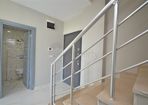 بنتهاوس واسع 3+1 مع إطلالات على البحر والجبل