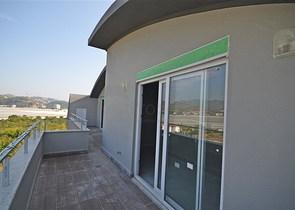 بنتهاوس واسع 3+1 مع إطلالات على البحر والجبل