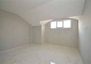 بنتهاوس واسع 3+1 مع إطلالات على البحر والجبل