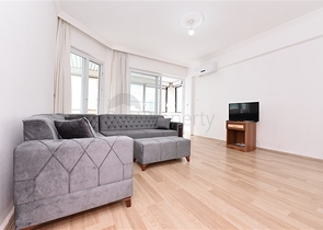 شقة من غرفتي نوم مع مطبخ منفصل في منطقة شاطئ كليوباترا