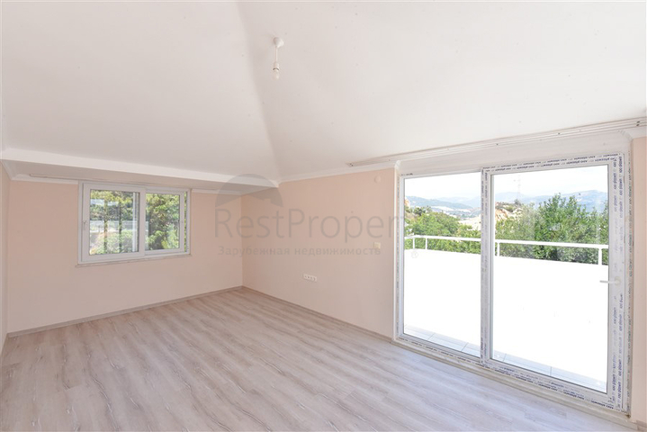 بنتهاوس كبير 4+1 بمساحة 165 م2