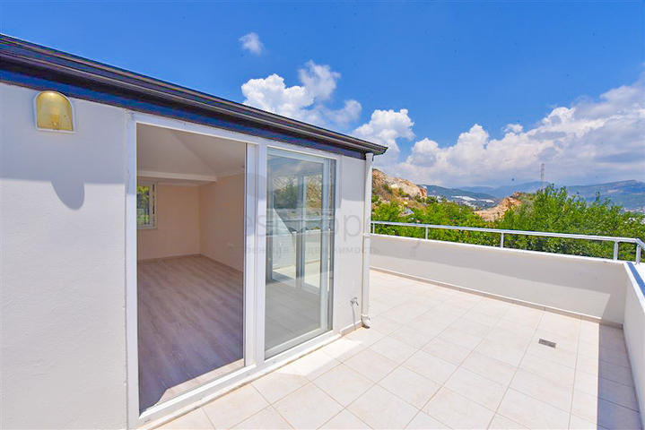 بنتهاوس كبير 4+1 بمساحة 165 م2